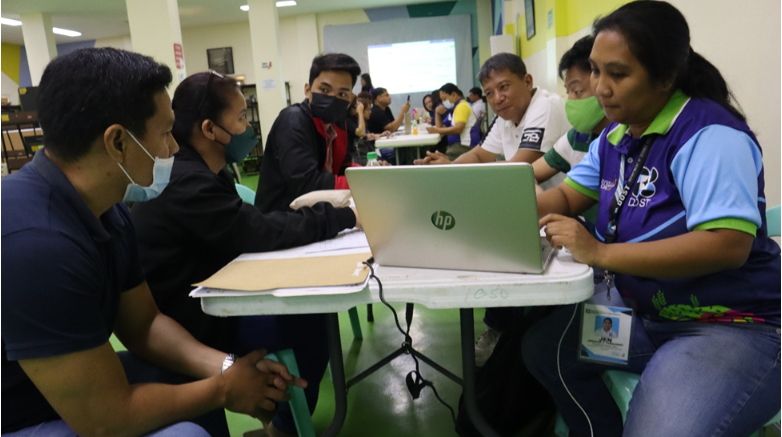 DOST Region 1 boosts community empowerment program in Pangasinan image